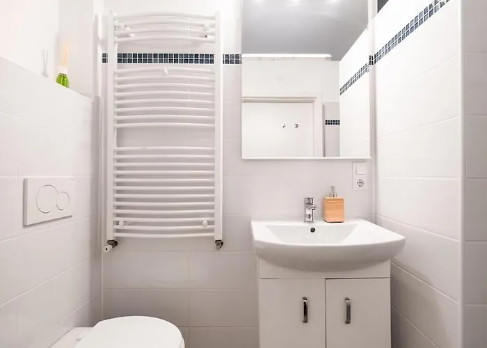 Danube In Ambient Style With Smart Tv Apartman